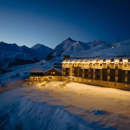 Alpina Hotel Гудаури Экстерьер фото