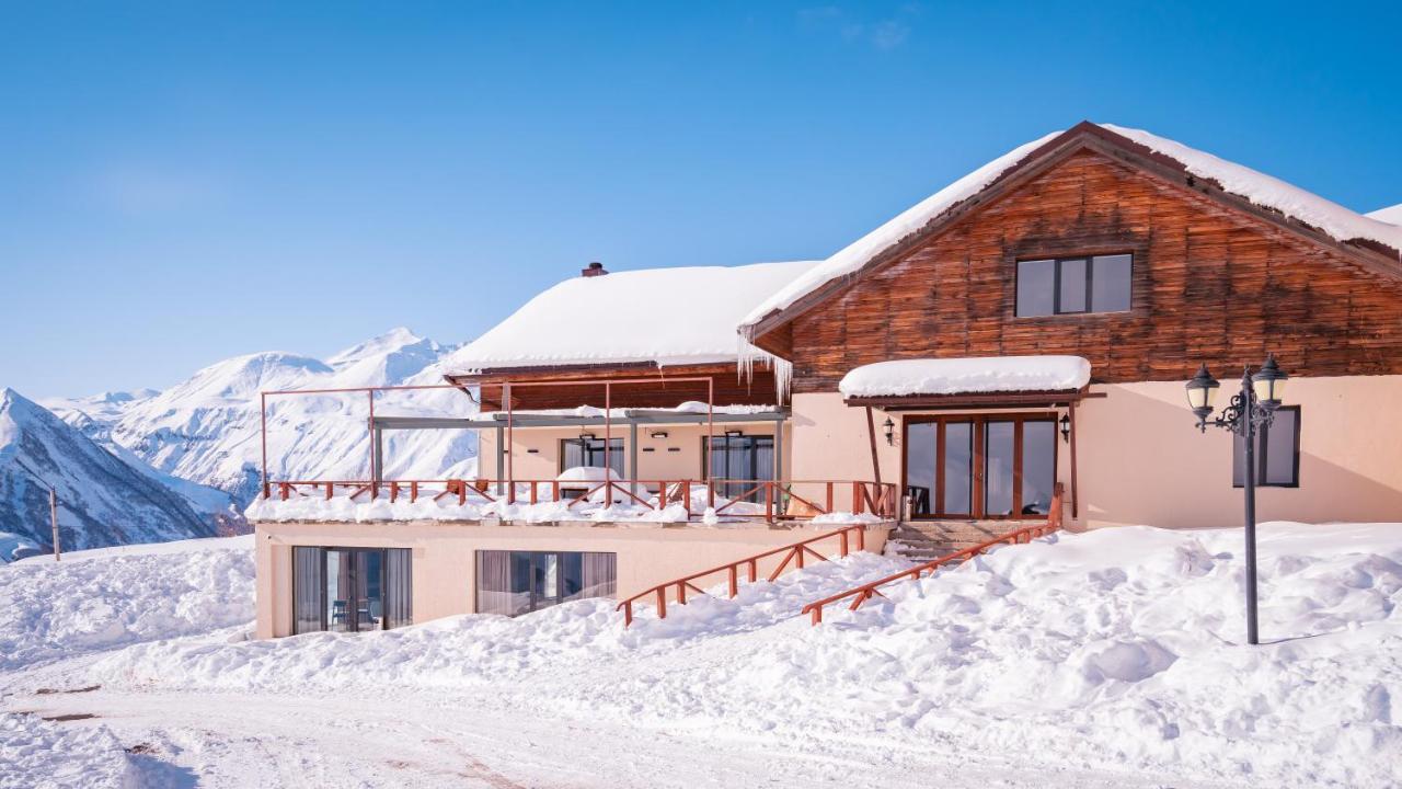 Alpina Hotel Гудаури Экстерьер фото