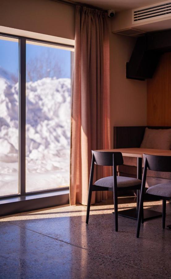 Alpina Hotel Гудаури Экстерьер фото