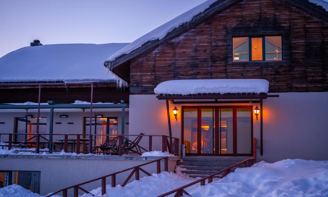 Alpina Hotel Гудаури Экстерьер фото