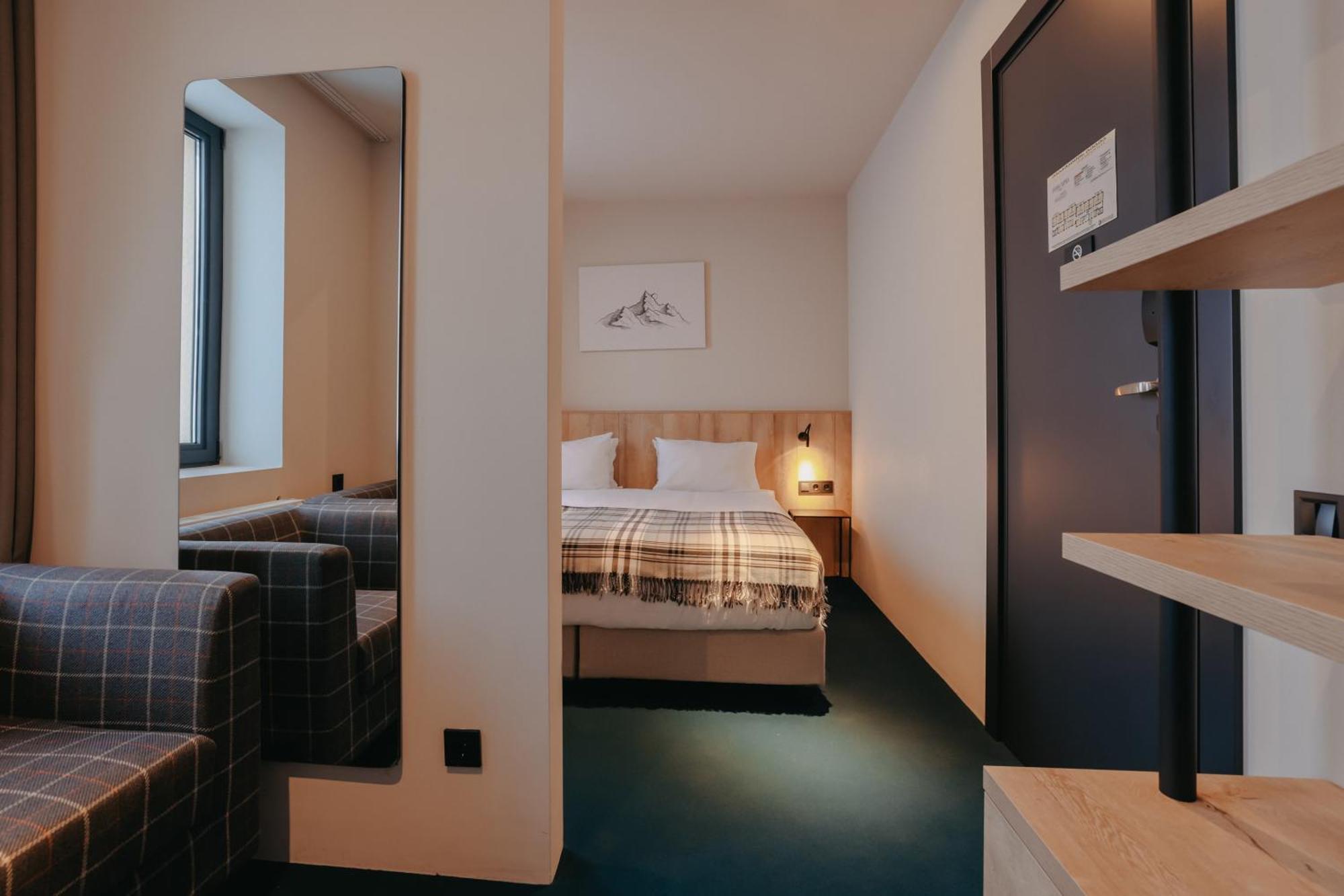 Alpina Hotel Гудаури Экстерьер фото