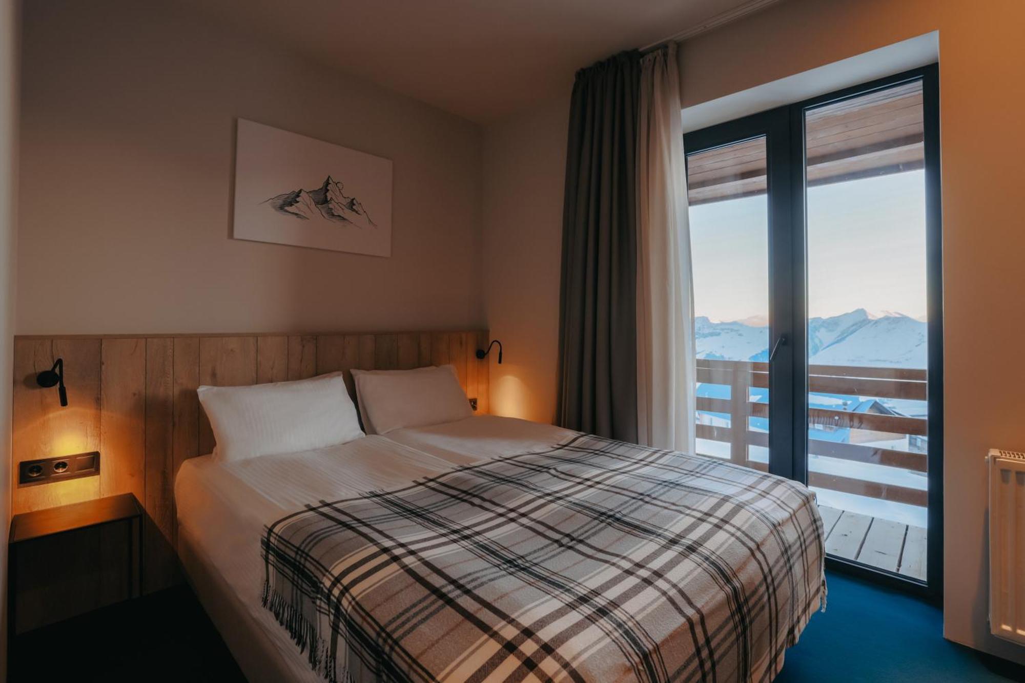 Alpina Hotel Гудаури Экстерьер фото